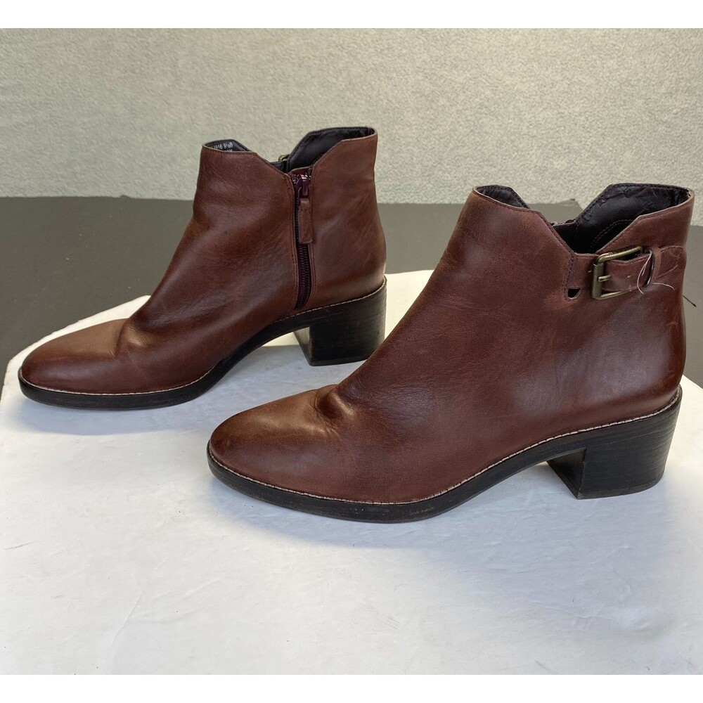 Cole Haan Grand 360 Womens Size 9.5 B Brown Leather  Zip Ankle Boots Booties